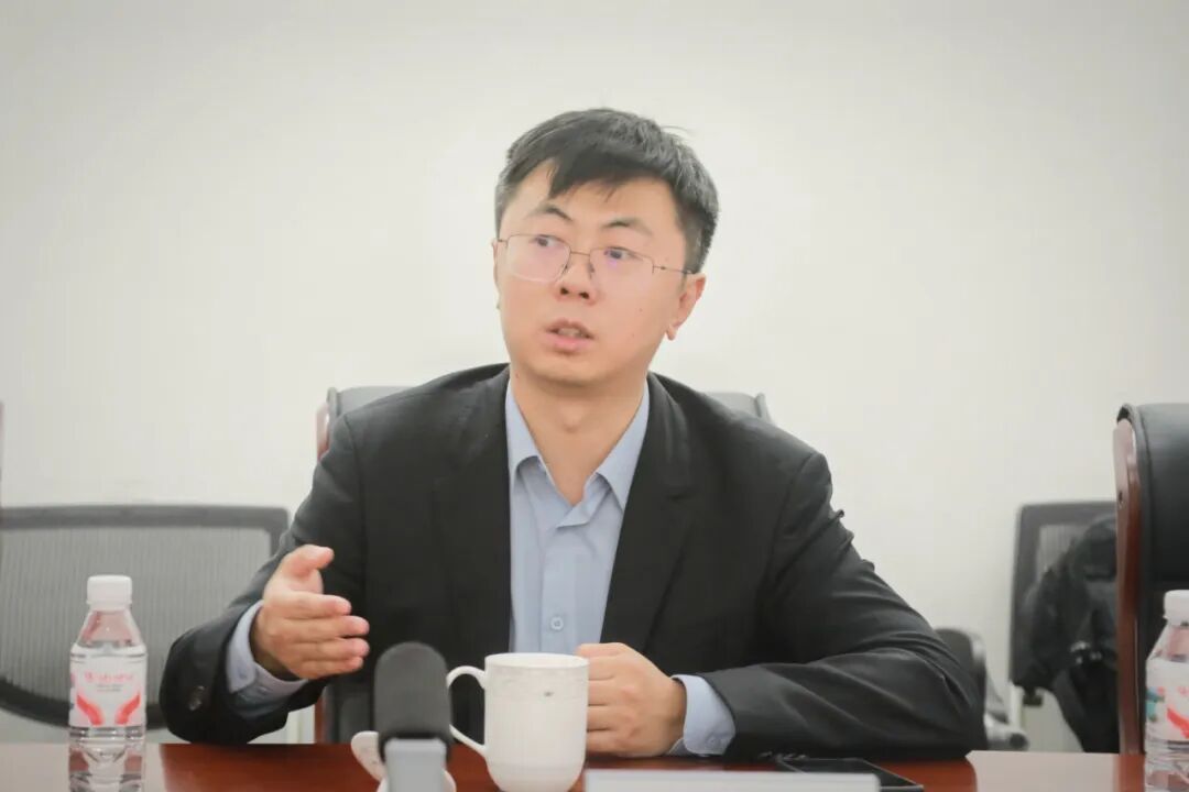 杨帆 董事长.jpg 杨帆 董事长.jpg